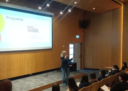 “El IFOPAC del Concejo Deliberante lanzó el programa ‘Red Global Juvenil – Embajadores del Mundo’, una propuesta de intercambio internacional y formación cultural para jóvenes.”