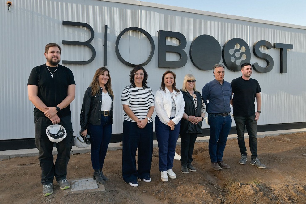 Ruta, energía y biotecnología: Prunotto y Bisotto visitaron obras en Reducción