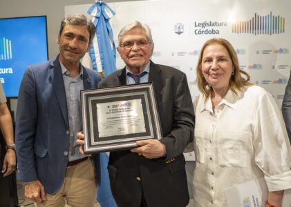 La Legislatura distinguió a Rony Vargas como Personalidad Destacada de Córdoba