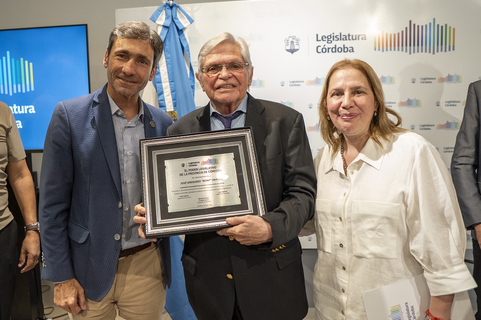 La Legislatura distinguió a Rony Vargas como Personalidad Destacada de Córdoba