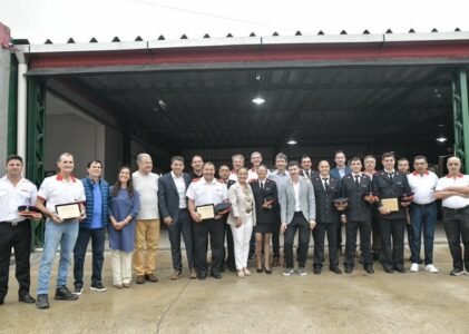 Laguna Larga refuerza su cuartel de Bomberos con respaldo provincial y la presencia de Prunotto