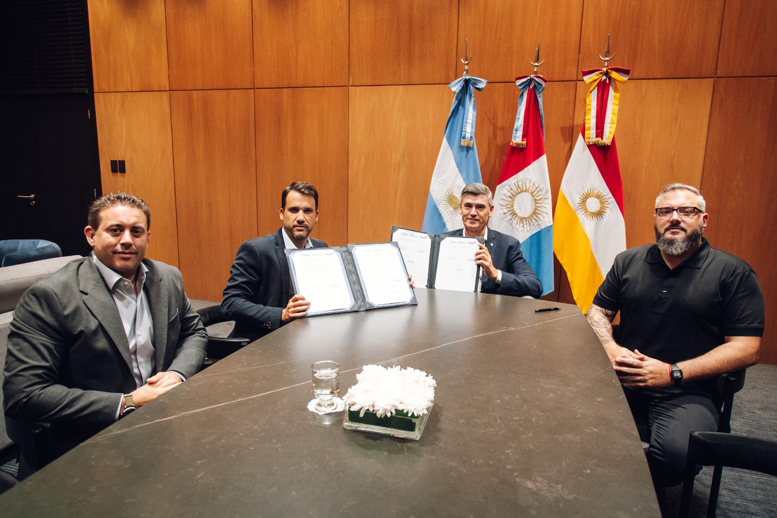 Passerini y Marcos Torres firmaron acuerdos clave para fortalecer programas sociales en Córdoba