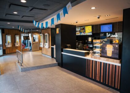 McDonald’s celebra el Día de la Hamburguesa con promos especiales y un 2×1 en McCombos, toda la info aqui