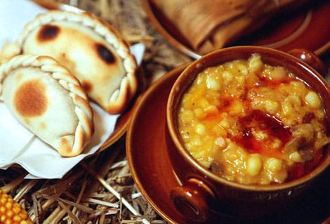 Clayt Restaurante celebra el Día del Trabajador con un menú especial de locro y empanadas, más su clásico buffet libre