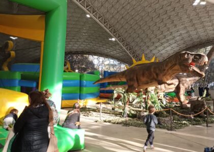 Dino Jump, Plushland y Monet Inmersivo: tres experiencias de Quality para disfrutar estas vacaciones de invierno en Córdoba
