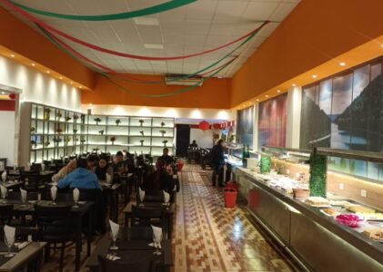 Septiembre en Clayt Restaurante: vení a disfrutar el Día de la Primavera y del Estudiante en el mejor tenedor libre de Córdoba