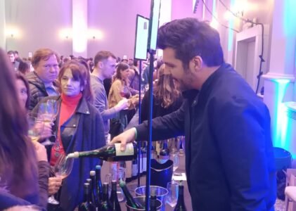 Vino Córdoba La Feria: una experiencia única que reunió vinos y sabores cordobeses en el Hotel Quinto Centenario