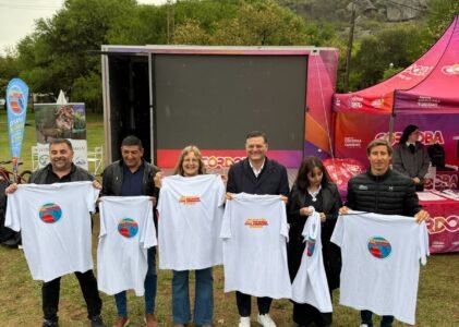Cerro Colorado será escenario de una competencia de mountain bike que combina deporte y turismo
