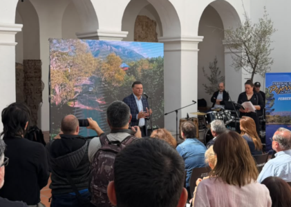 Las Rabonas lanzó su temporada de verano en el Cabildo histórico con un fuerte respaldo provincial